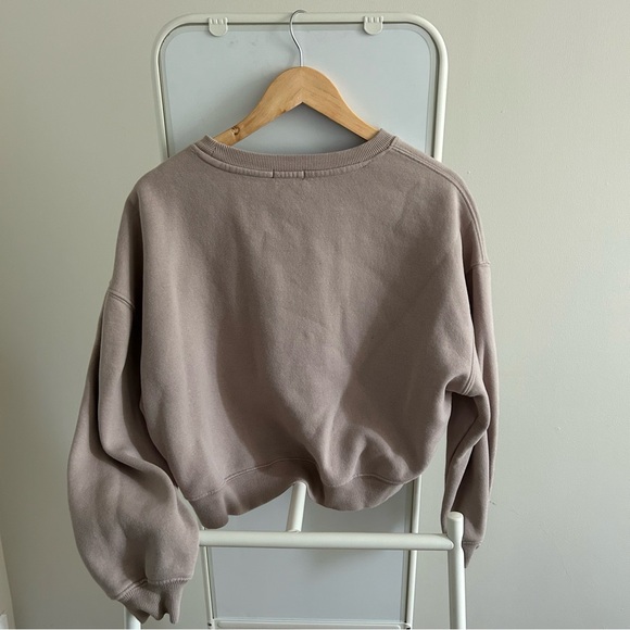 Cute basic dynamite sweatshirt - Picture 2 of 3